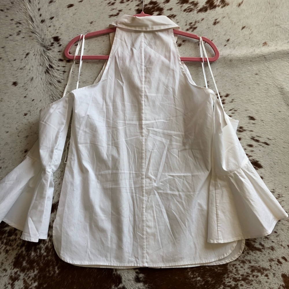 C/MEO Collective cold shoulder bell sleeve top - Picture 4 of 5